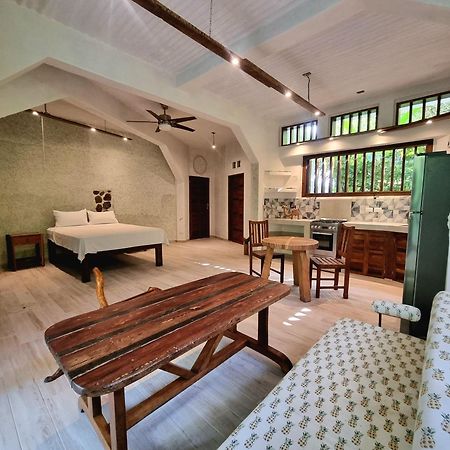 Omega Tours Eco-Jungle Lodge ลาเซย์บา ภายนอก รูปภาพ