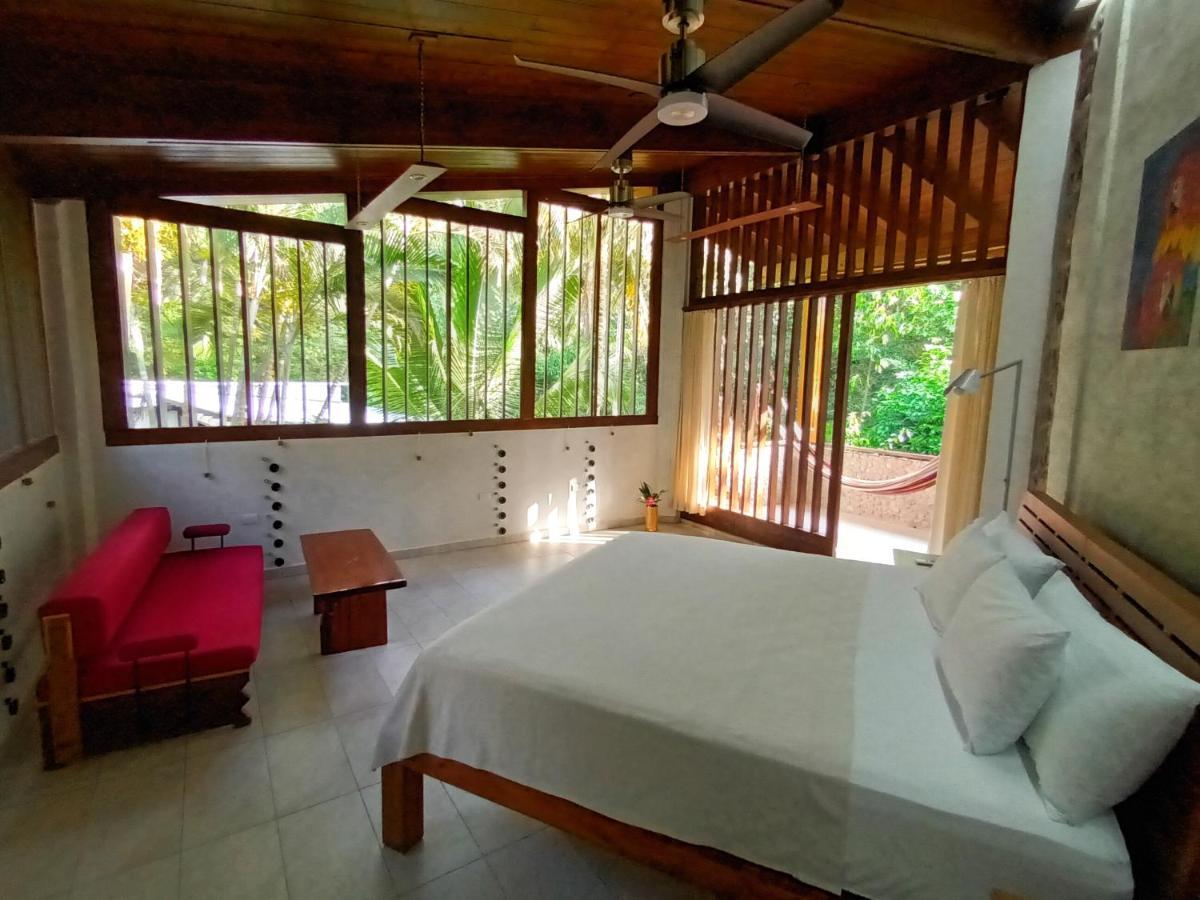 Omega Tours Eco-Jungle Lodge ลาเซย์บา ภายนอก รูปภาพ