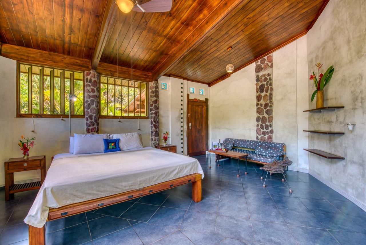 Omega Tours Eco-Jungle Lodge ลาเซย์บา ภายนอก รูปภาพ